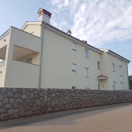 Nina Apartment Malinska